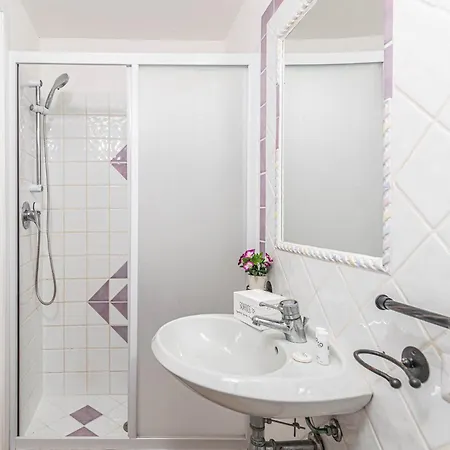 Maestrale 100m From - Happy * פורטו רוטונדו